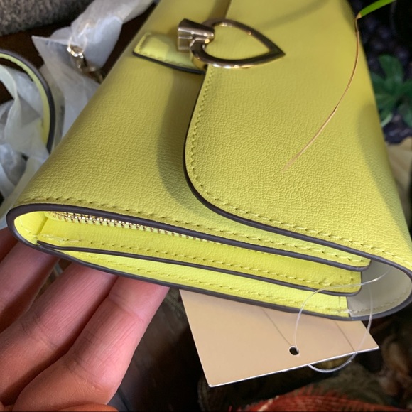 Authentic Kate Spade leather turnlock Crosb/wallet - Picture 5 of 11